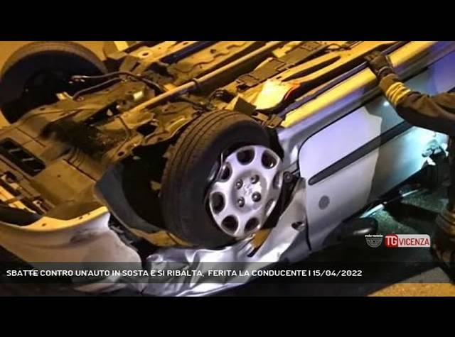CARRE' | SBATTE CONTRO UN'AUTO IN SOSTA E SI RIBALTA
