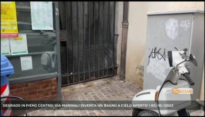 BASSANO DEL GRAPPA | DEGRADO IN PIENO CENTRO: VIA MARINALI DIVENTA UN 'BAGNO A CIELO APERTO'