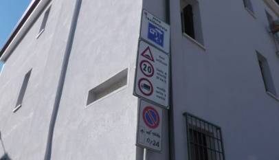2jPUjMEHA-Q