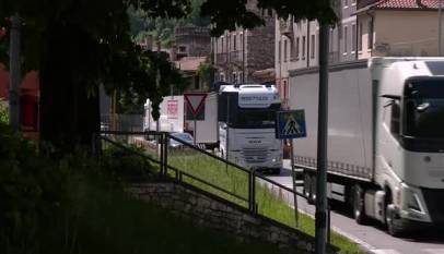 U7JVhpASXuA